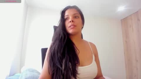 Snapshot of sweet_dreamses chatting on July 9, 2:10 pm Kendra online show from July 9, 2:10 pm