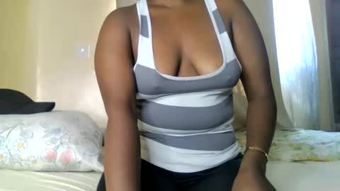 sweet_ebony001 online show from April 19, 10:47 am