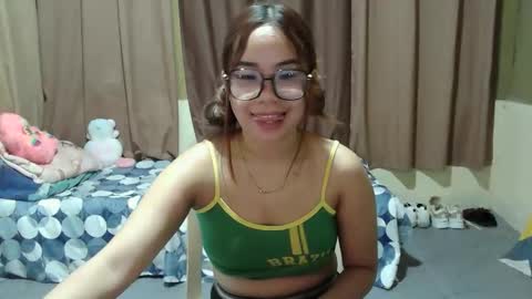 Echa online show from December 23, 12:08 am