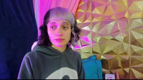  emmili  online show from January 5, 6:13 pm