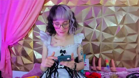  emmili  online show from February 13, 3:14 pm