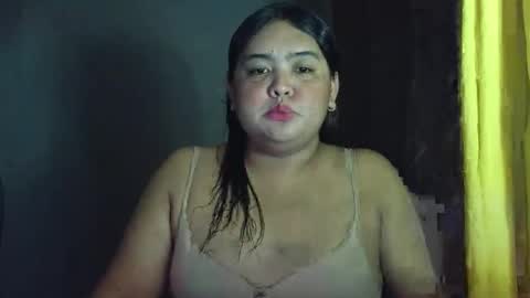 Snapshot of sweet_frex123 chatting on May 17, 11:17 am sweet_frex123 online show from May 17, 11:17 am