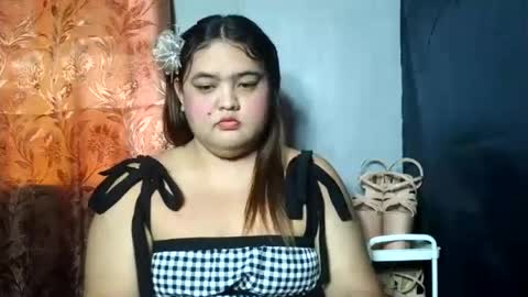 sweet_frex123 online show from July 26, 3:36 am