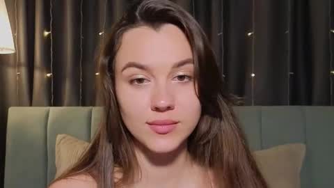Snapshot of sweet_haeven chatting on May 15, 9:44 pm Im Mia.LOVELY PATTERNS 100 120 160 200 my toy buzzes from 2 tip online show from May 15, 9:44 pm