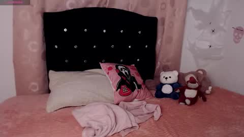 Hannah online show from November 7, 9:42 am