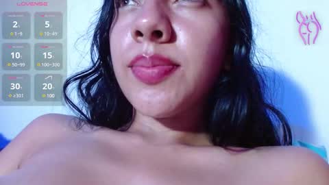 Snapshot of sweet_isaa chatting on February 11, 6:30 am Hello welcome to my room - follow me please online show from February 11, 6:30 am