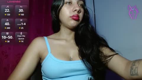 Snapshot of sweet_isaa chatting on February 21, 4:07 am Hello welcome to my room - follow me please online show from February 21, 4:07 am