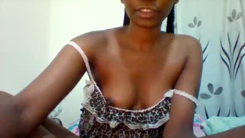 Snapshot of sweet_jovial chatting on October 14, 1:28 am sweet_jovial online show from October 14, 1:28 am