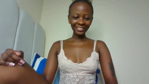 Snapshot of sweet_jovial chatting on May 13, 8:12 am sweet_jovial online show from May 13, 8:12 am