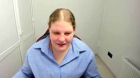 Karla online show from May 7, 6:52 am