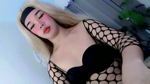 sweet_katrina69 online show from February 16, 11:17 am
