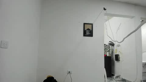 Snapshot of sweet_kitty_777 chatting on April 24, 7:11 am sweet_kitty_777 online show from April 24, 7:11 am
