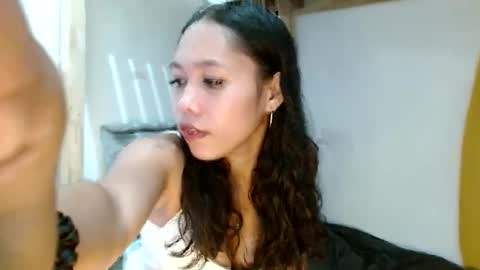 Snapshot of sweet_ky chatting on February 23, 3:15 am sweet_ky online show from February 23, 3:15 am