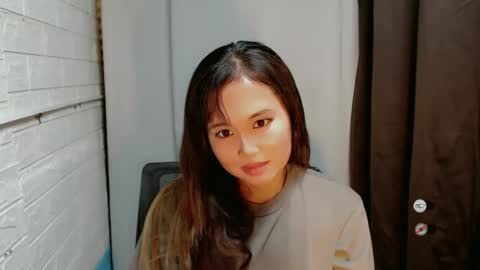 Snapshot of sweet_laika chatting on December 15, 6:40 am LAIKA online show from December 15, 6:40 am