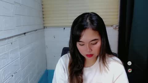 Snapshot of sweet_laika chatting on January 15, 2:49 am LAIKA online show from January 15, 2:49 am