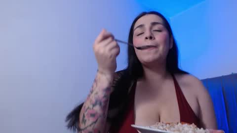 Leah online show from December 3, 1:24 am