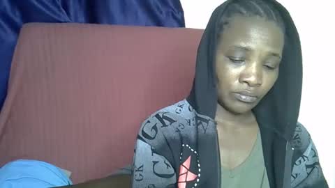 sweet_lessly online show from January 13, 12:16 am