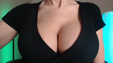 Jen online show from December 4, 7:06 am