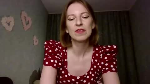 sweet_lilbunny online show from September 19, 2:29 pm