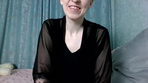 Snapshot of sweet_lilbunny chatting on April 2, 4:26 pm sweet_lilbunny online show from April 2, 4:26 pm