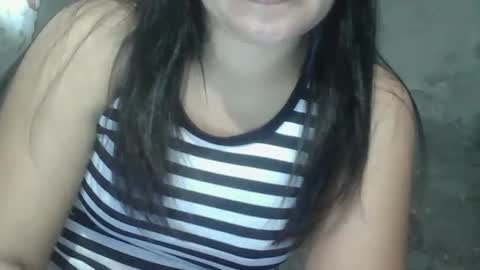 Snapshot of sweet_lily0613 chatting on February 6, 8:07 am sweet_lily0613 online show from February 6, 8:07 am