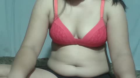 Snapshot of sweet_lily0613 chatting on March 4, 8:49 pm sweet_lily0613 online show from March 4, 8:49 pm
