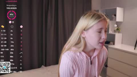 Lily online show from May 24, 8:03 pm