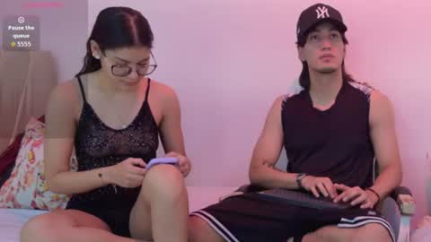 Snapshot of sweet_litle_ chatting on June 16, 12:19 pm Mia online show from June 16, 12:19 pm