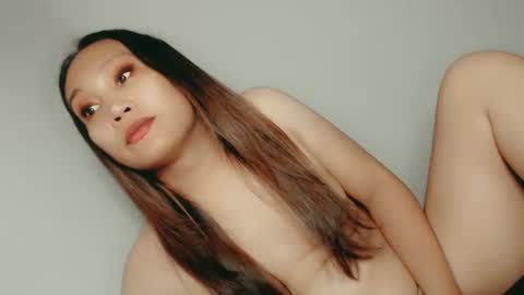 SWEET LOVE online show from May 10, 2:00 pm