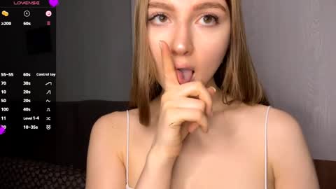 Michelle online show from April 11, 3:44 am