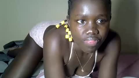 Snapshot of sweet_melodiyy chatting on September 9, 7:24 pm sweet_melodiyy online show from September 9, 7:24 pm