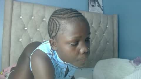 Snapshot of sweet_melodiyy chatting on November 3, 3:30 am sweet_melodiyy online show from November 3, 3:30 am