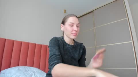 Sofi online show from February 8, 4:25 am