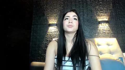 Snapshot of sweet_moniicaa chatting on January 20, 10:40 am Monica online show from January 20, 10:40 am