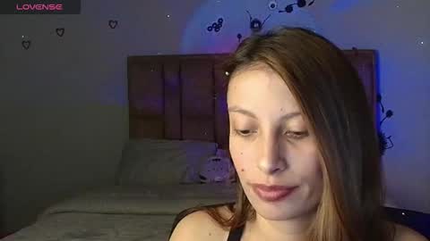 sweet_moon_v_ online show from January 9, 11:28 pm