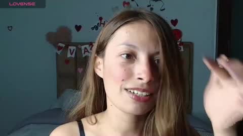 sweet_moon_v_ online show from February 14, 12:29 am