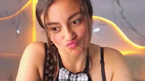 Live 1500am 2100pm online show from December 17, 8:04 pm