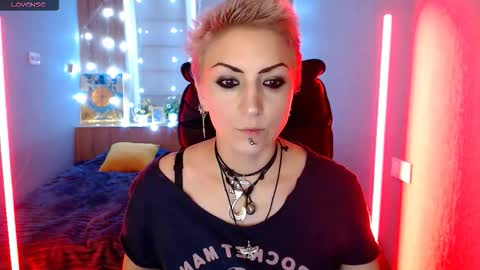 sweet_n_strong online show from November 30, 12:31 pm