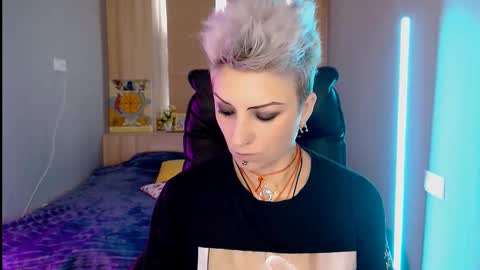 sweet_n_strong online show from February 4, 6:19 am