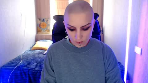 sweet_n_strong online show from April 7, 9:43 am