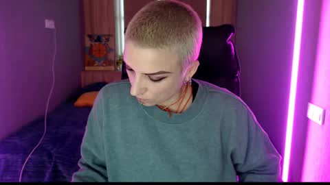 sweet_n_strong online show from May 11, 4:04 pm