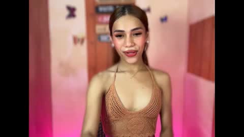 Snapshot of sweet_nikki03 chatting on September 20, 6:58 am sweet_nikki03 online show from September 20, 6:58 am