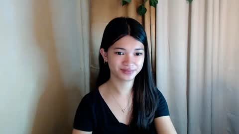 sweet_nylia online show from July 15, 11:26 am