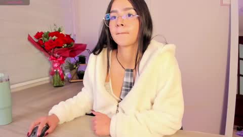 Snapshot of sweet_obsession__ chatting on February 17, 3:20 pm Sweet Obsession online show from February 17, 3:20 pm