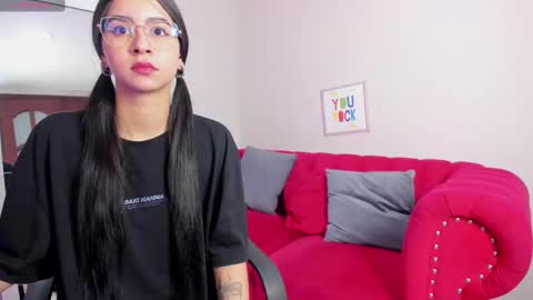 Snapshot of sweet_obsession__ chatting on February 18, 1:00 pm Sweet Obsession online show from February 18, 1:00 pm