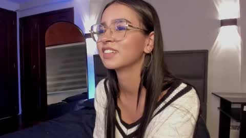 Snapshot of sweet_obsession__ chatting on March 3, 7:06 pm Sweet Obsession online show from March 3, 7:06 pm
