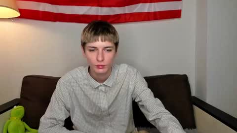 kira online show from December 2, 9:06 pm