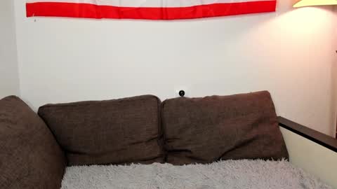 kira online show from December 10, 10:05 pm