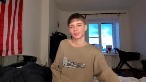 kira online show from December 31, 1:19 pm