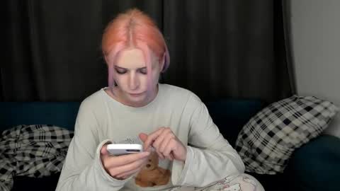 kira online show from September 27, 8:36 pm